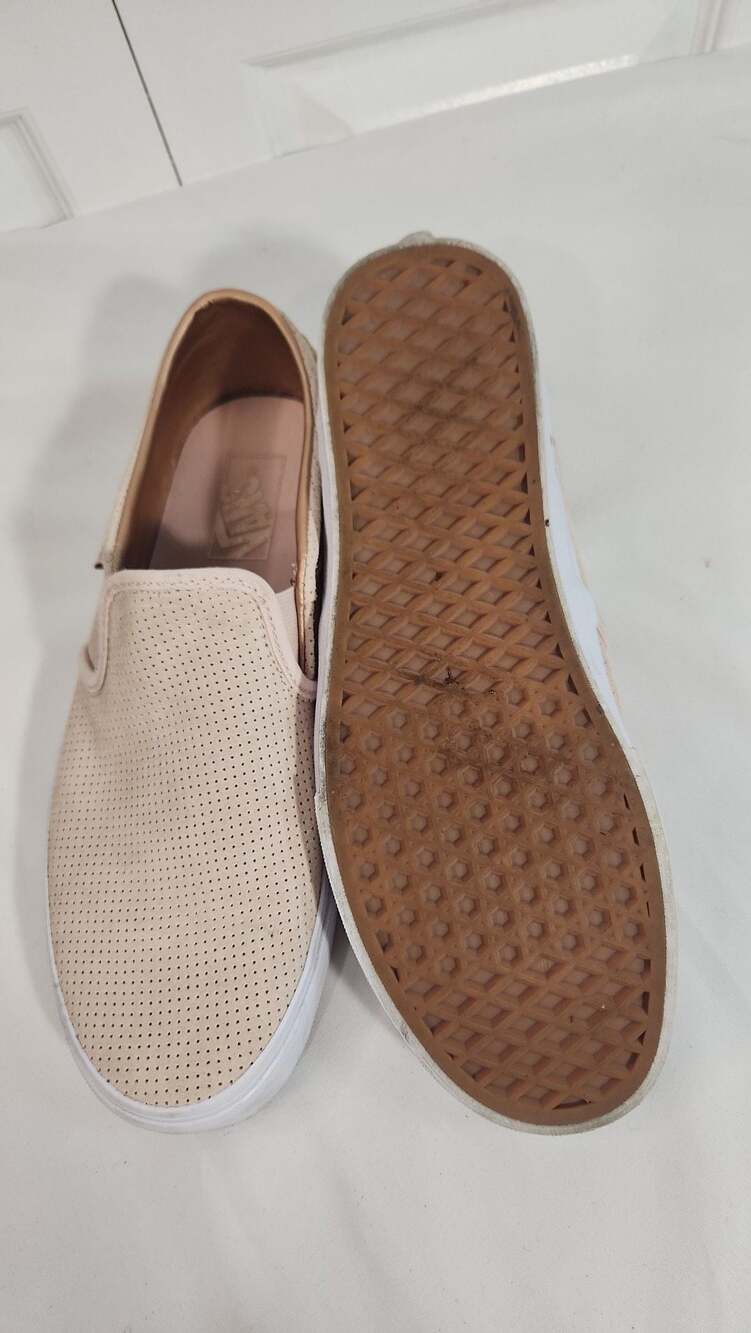 Vans Classic Slip-On Perforated Blush Pink Rose Gold Lining Women's Size 11 - Picture 4 of 6